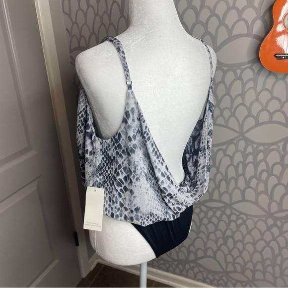 NWT New - TOBI SAHARA MULTI SNAKESKIN PRINT BODYSUIT Size Small - Picture 9 of 13